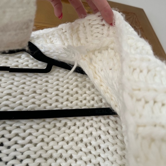 Cream Chunky Knit Sweater with Colorful Flowers - Picture 6 of 7